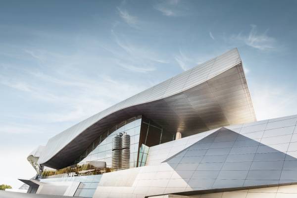 El BMW Welt en el 2026, el lugar ideal para que los clientes y amigos de las marcas de BMW Group vivan de cerca la experiencia de BMW, MINI, BMW Motorrad y Rolls Royce.