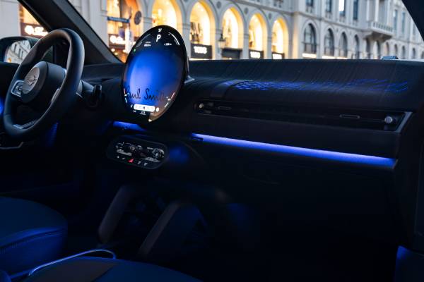 MINI Paul Smith Edition, la creatividad británica se encuentra con el encanto MINI: — de la pasarela a las calles