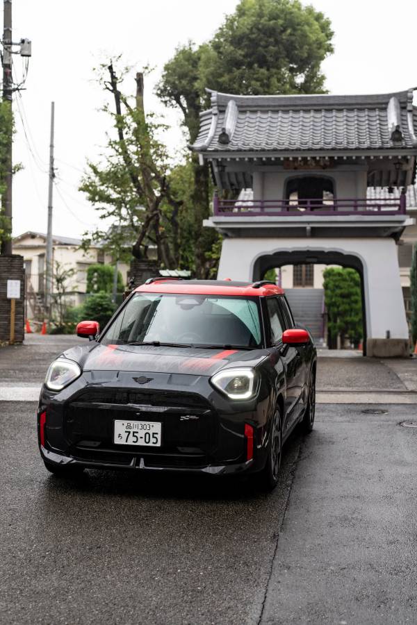 Historia de postal. MINI John Cooper Works Aceman.