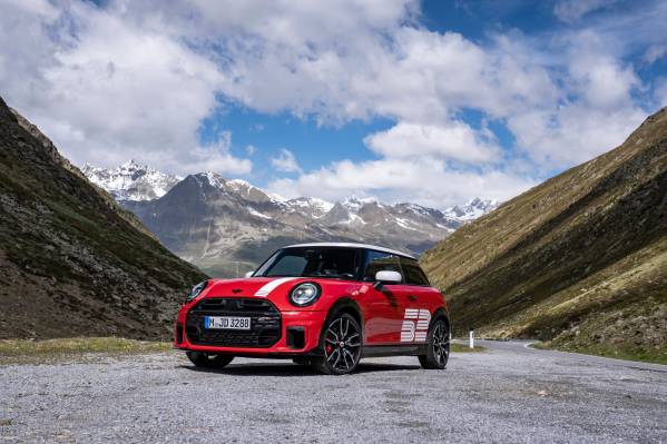 MINI 1965 Victory Edition: una edición especial que continúa un su legado en el deporte motor.
