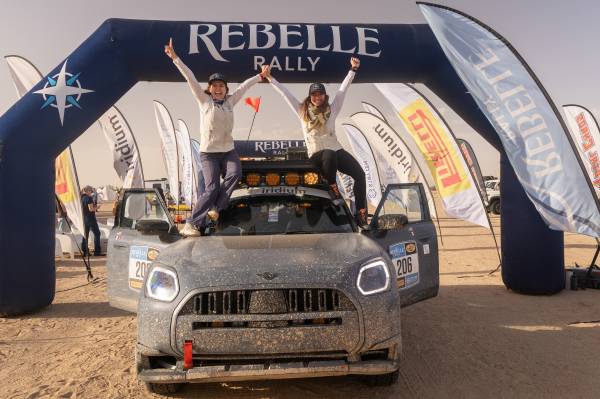 MINI logra el pódium en su debut en el Rebelle Rally 2026.